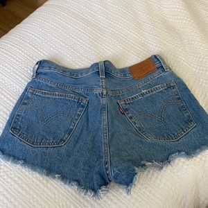 Levi shorts